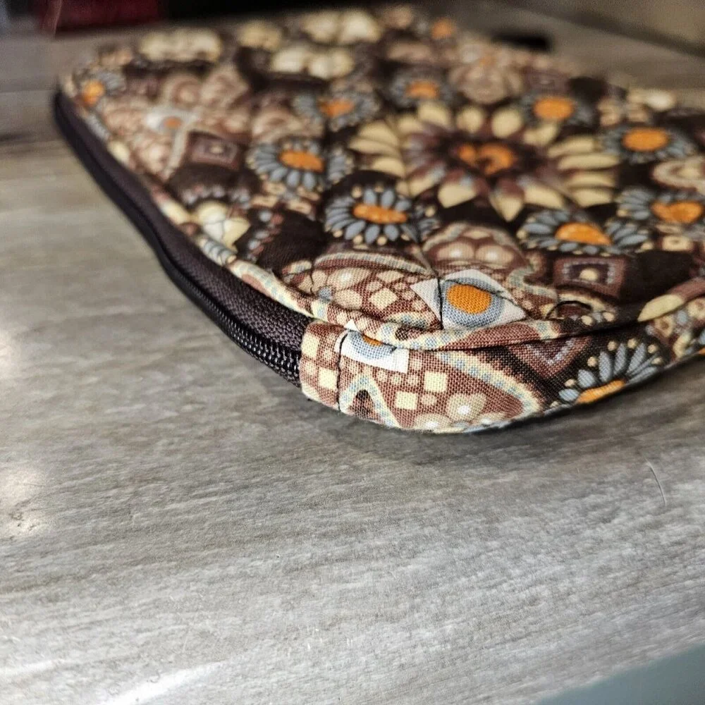 Vera Bradley Canyon eReader eBook Sleeve 8.5x6.5‎ Padded Zip Pencil Pouch Brown
